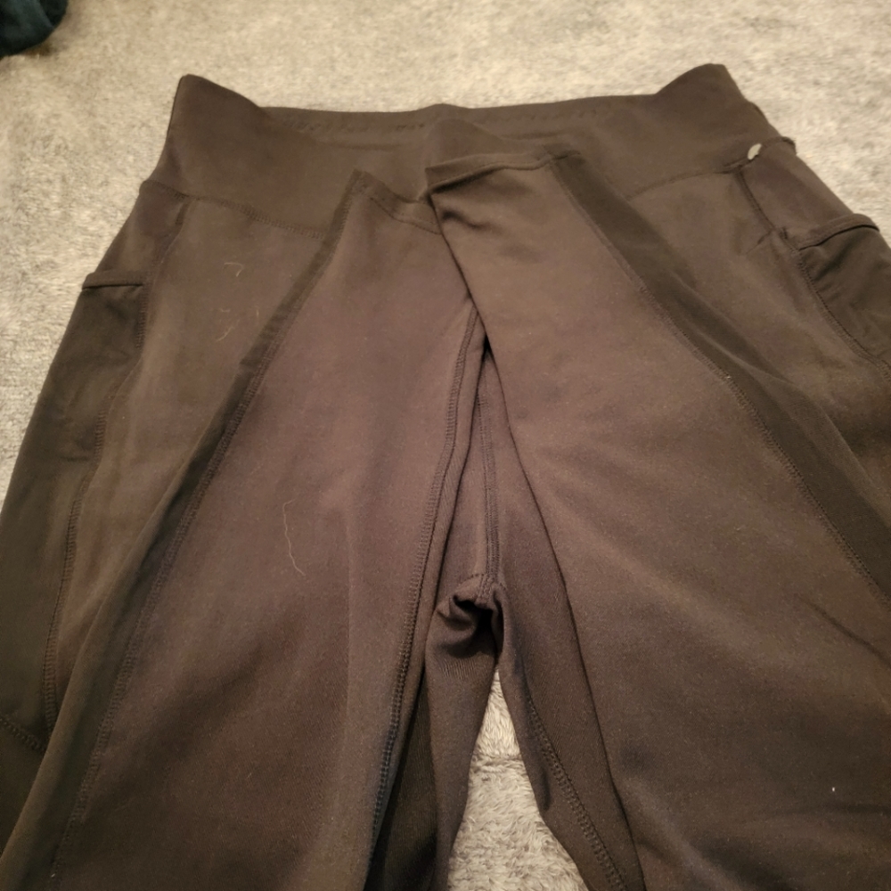 Black leggings